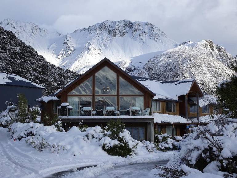Aoraki Mount Cook Alpine Lodge